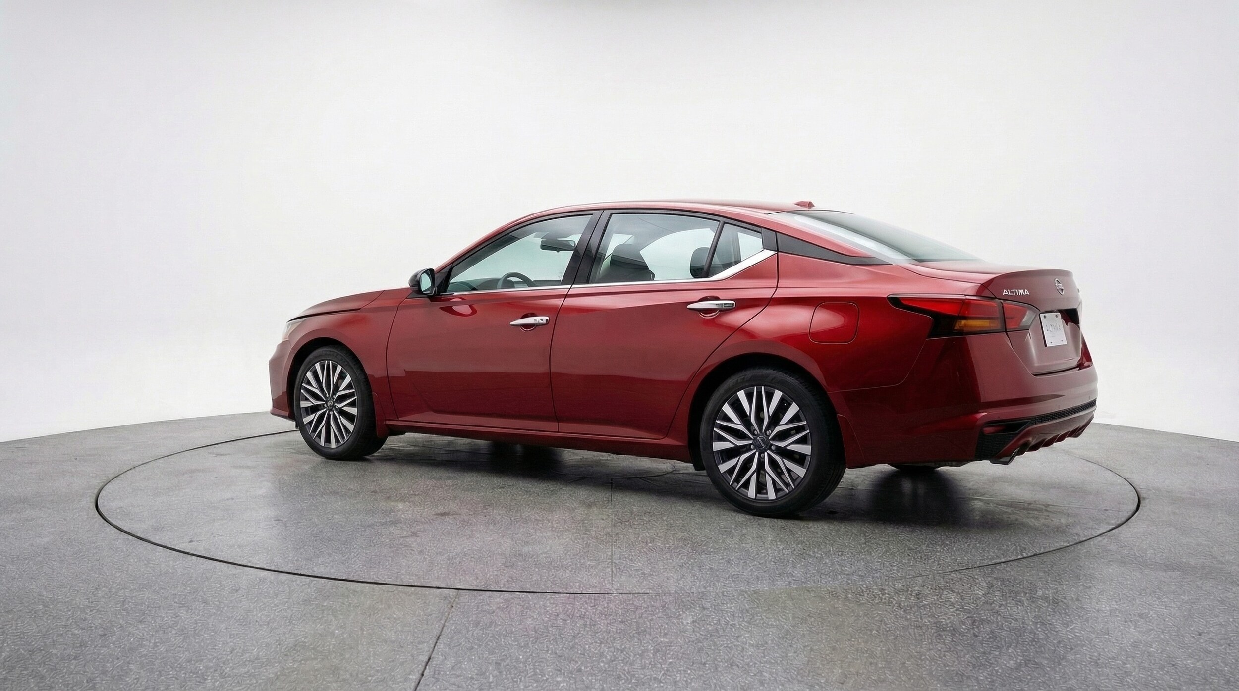 Thumbnail: 2025 Nissan Altima - 5