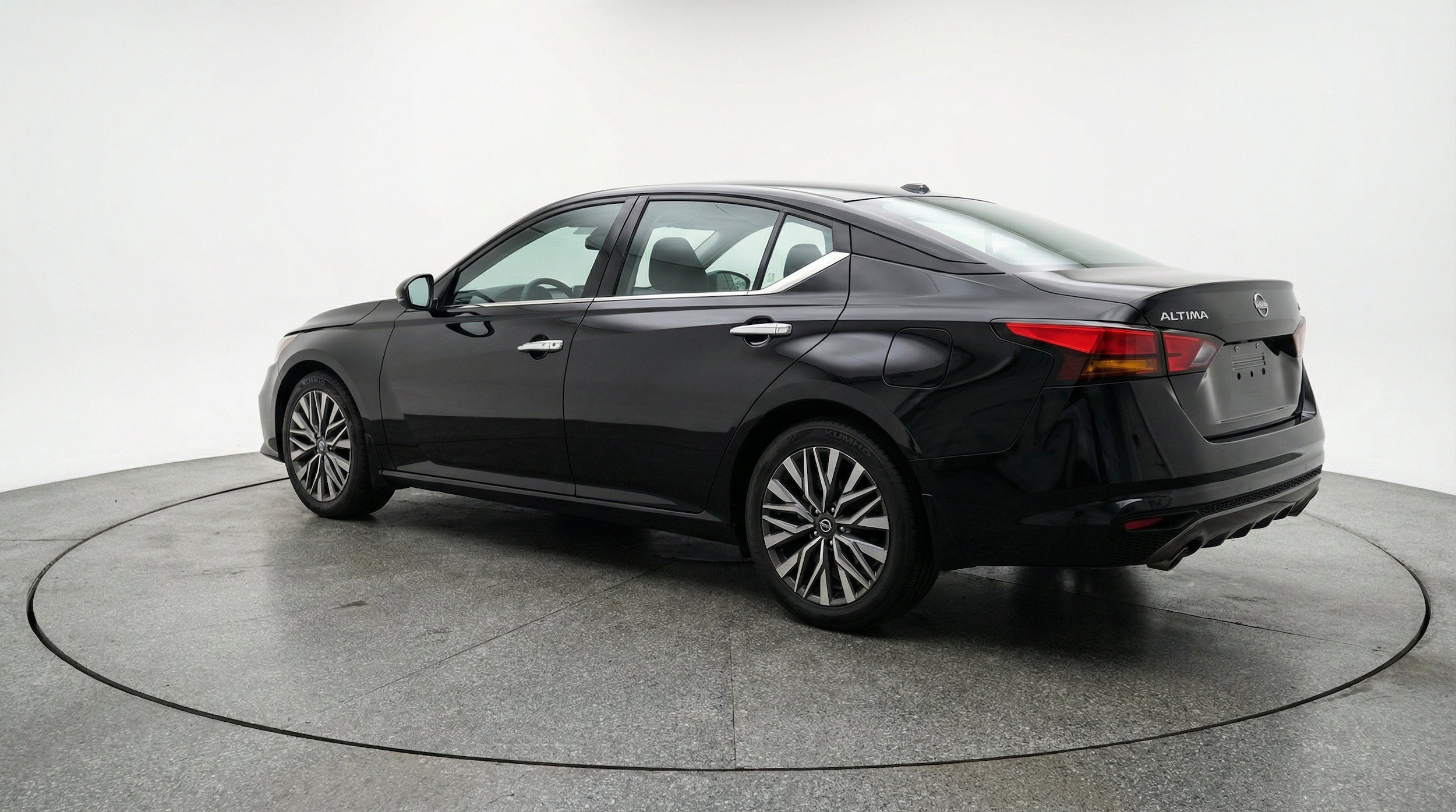 Thumbnail: 2025 Nissan Altima - 6