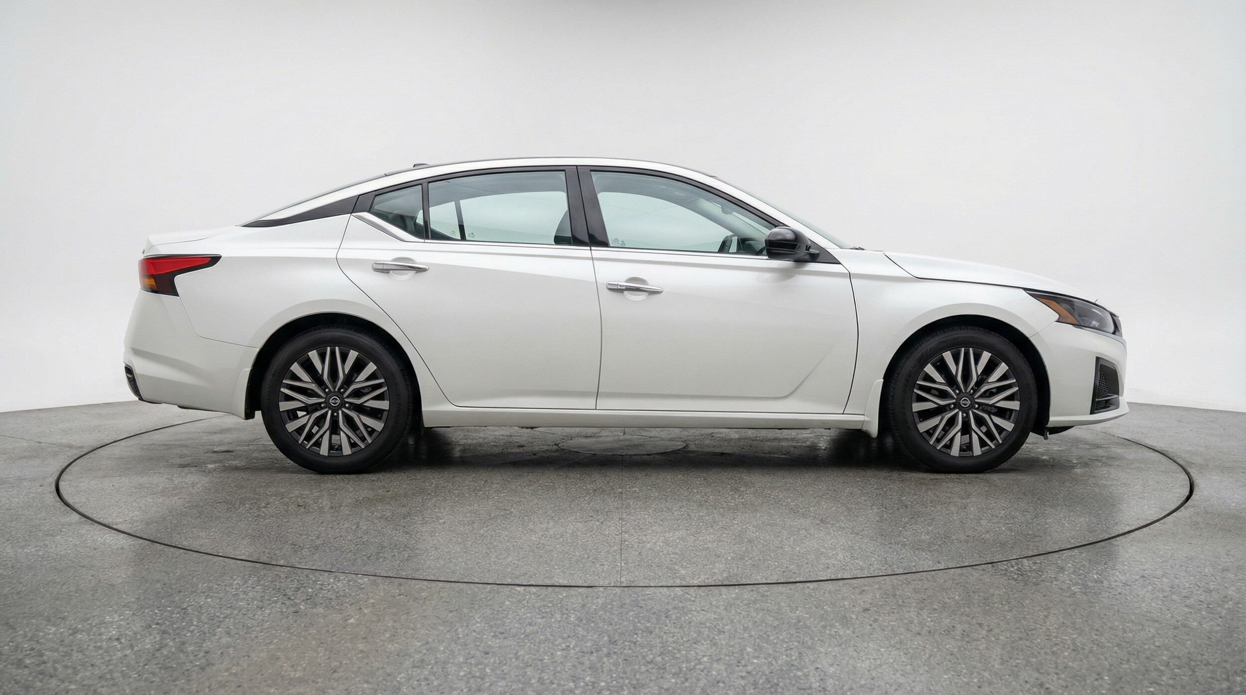 Thumbnail: 2025 Nissan Altima - 8