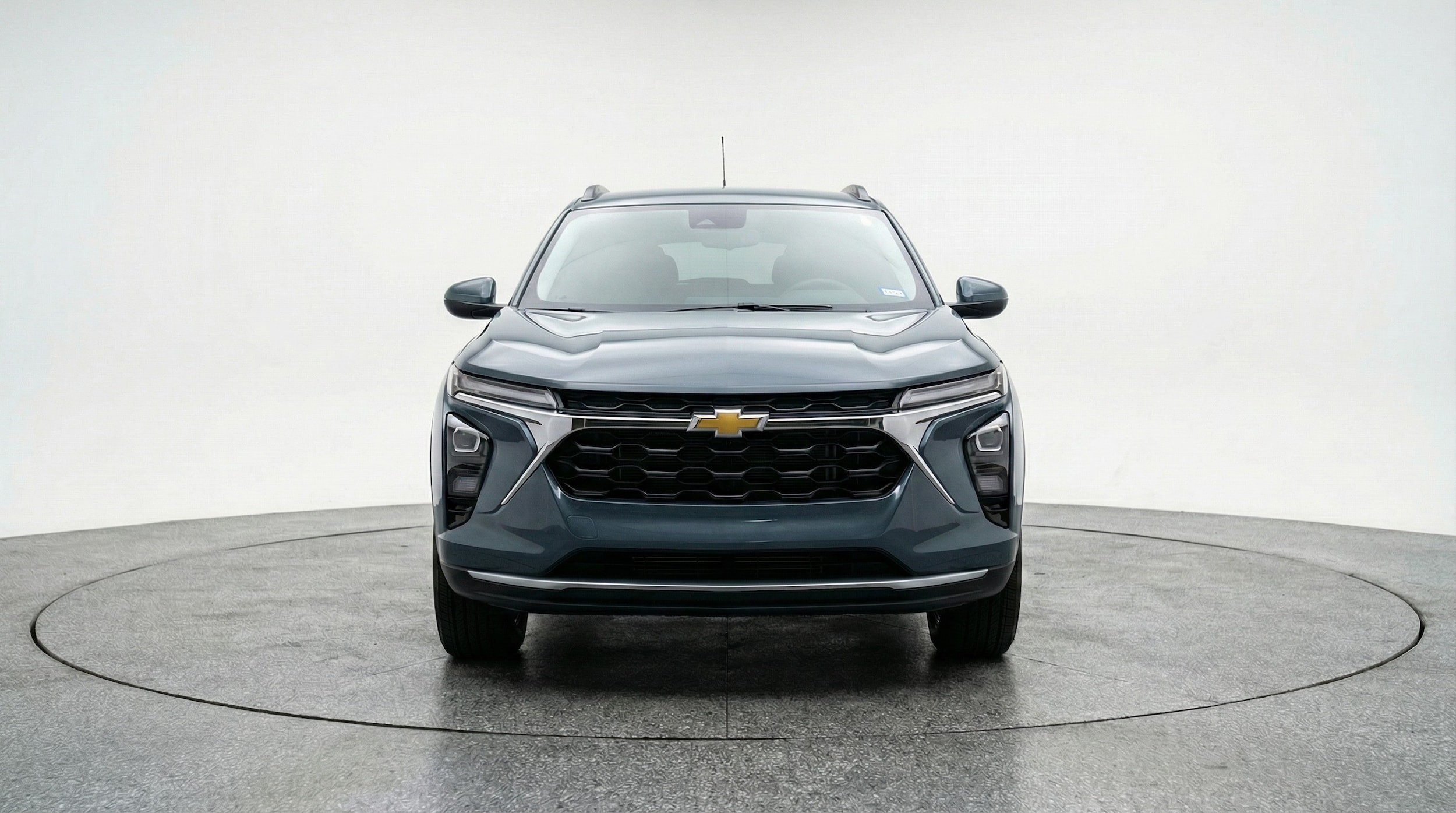 Thumbnail: 2025 Chevrolet Trax - 2