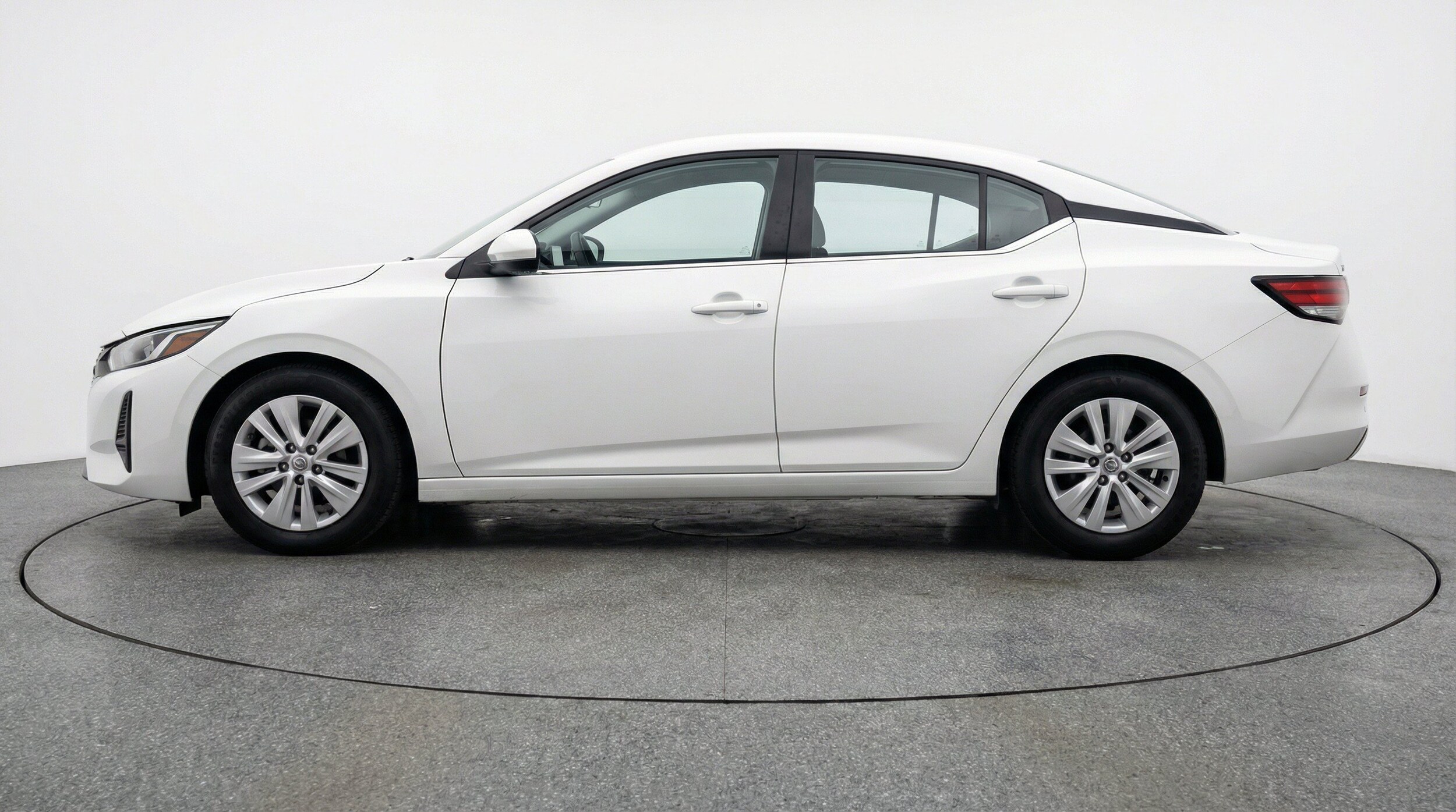 Thumbnail: 2025 Nissan Sentra - 5