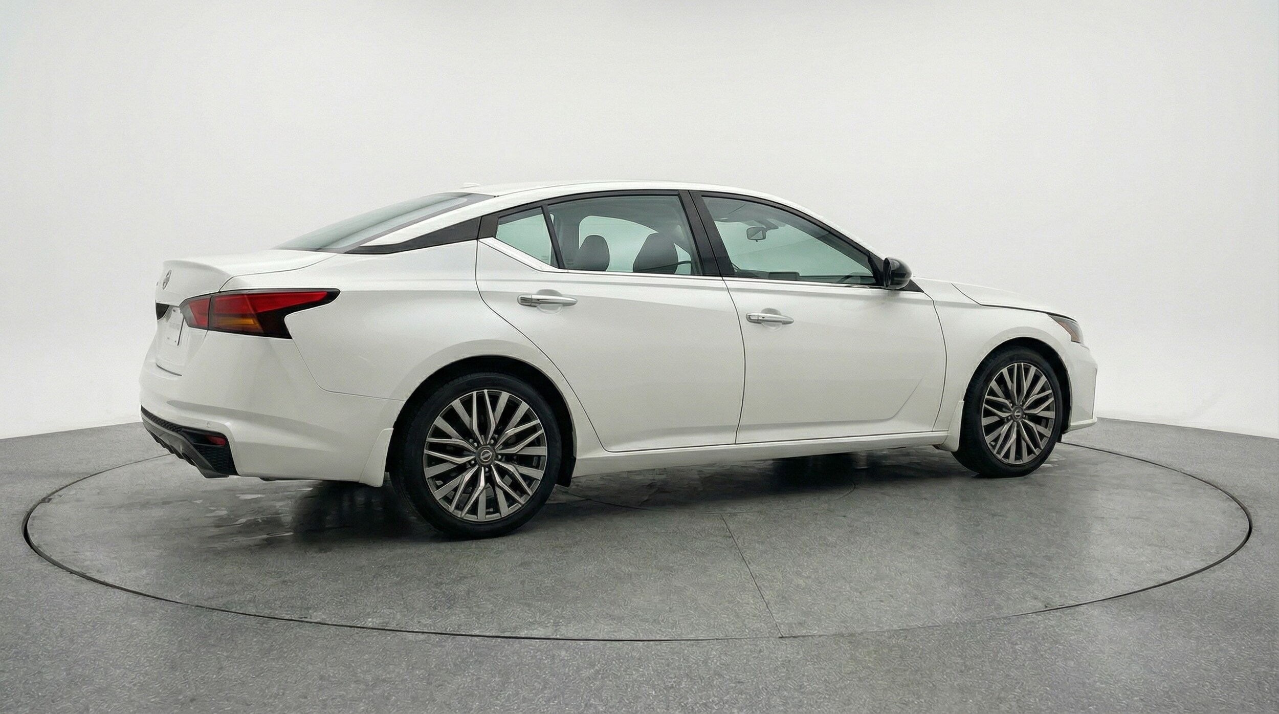 Thumbnail: 2025 Nissan Altima - 7