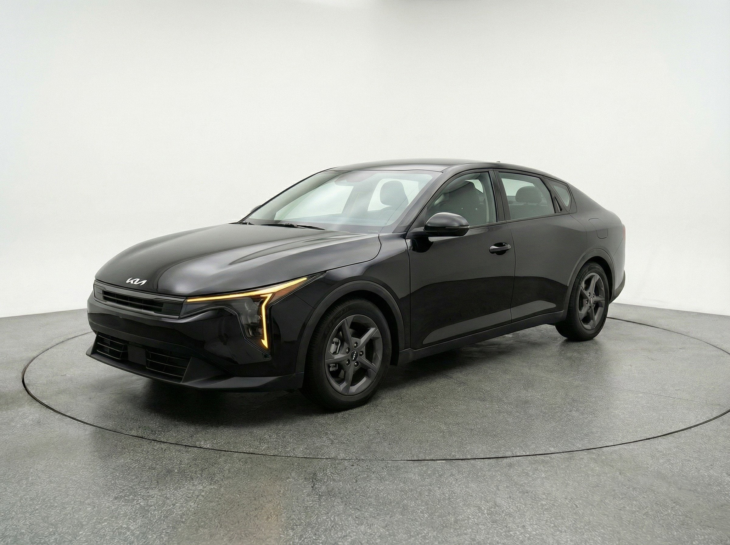 Thumbnail: 2025 Kia K4 - 3