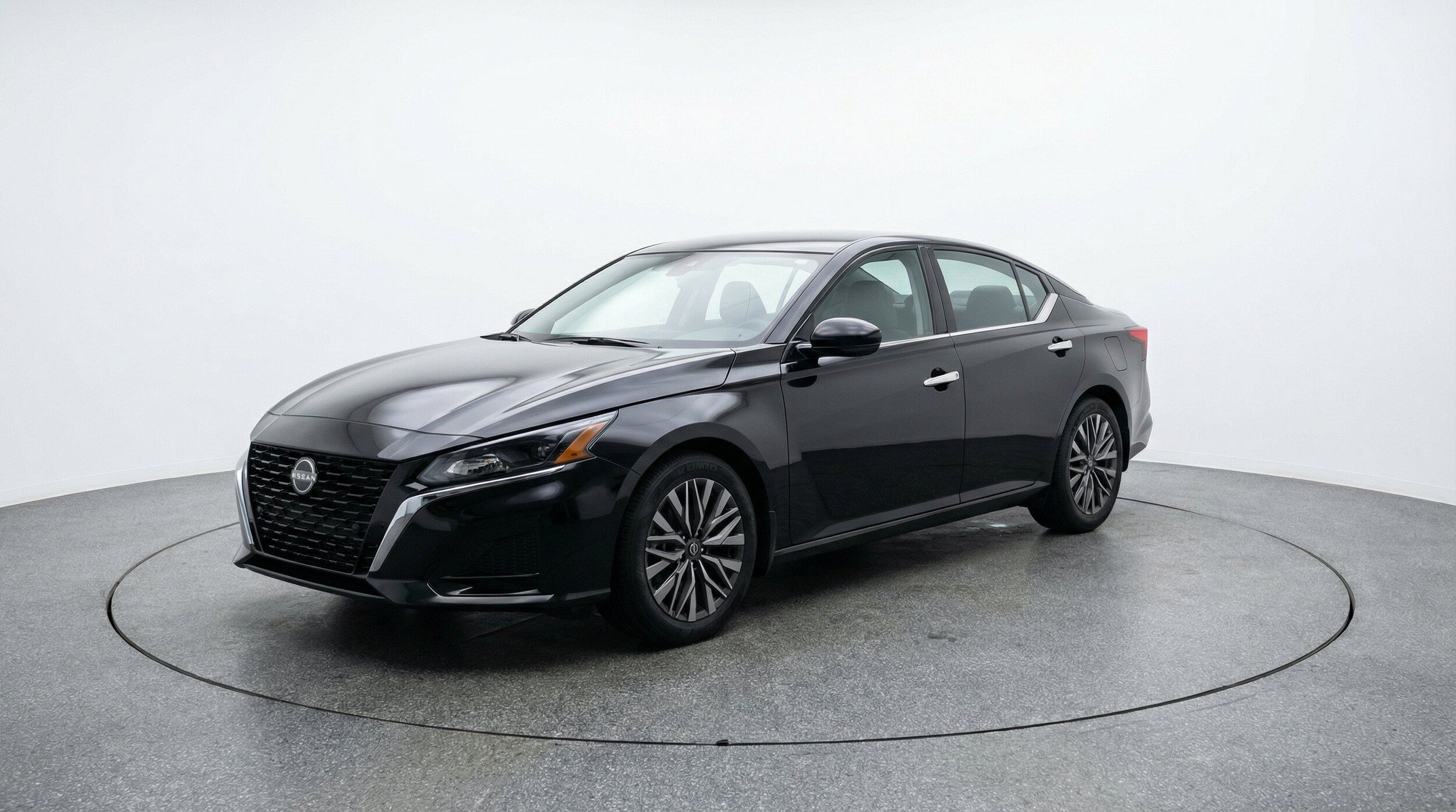 Thumbnail: 2025 Nissan Altima - 3