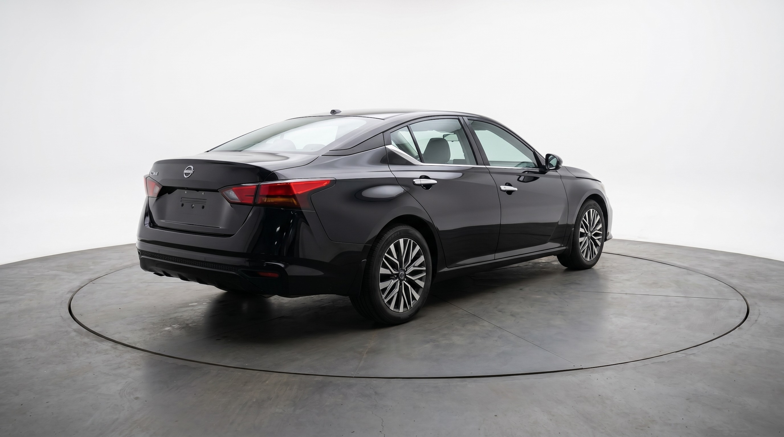 Thumbnail: 2025 Nissan Altima - 7
