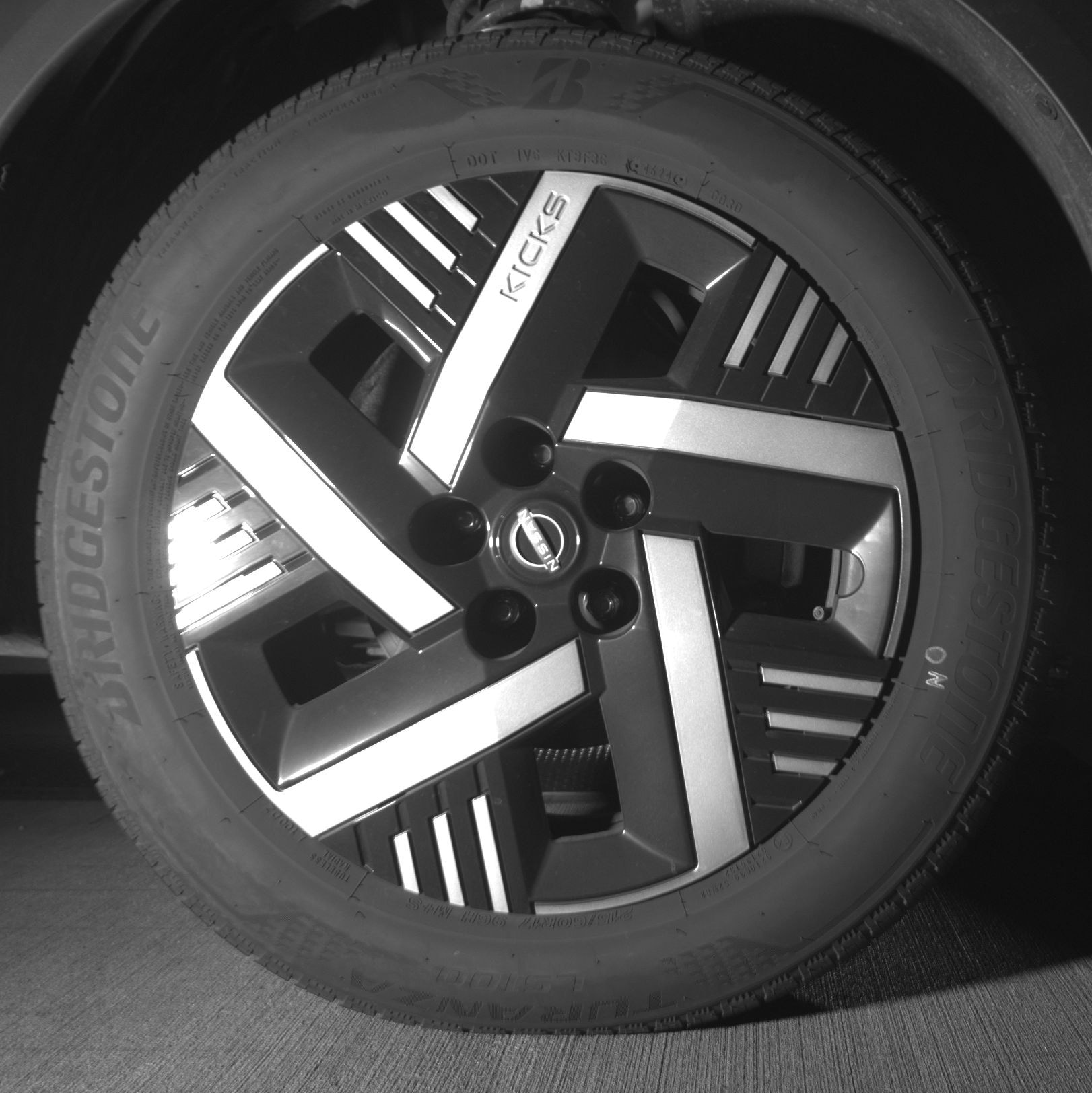 Thumbnail: 2025 Nissan Kicks - 10