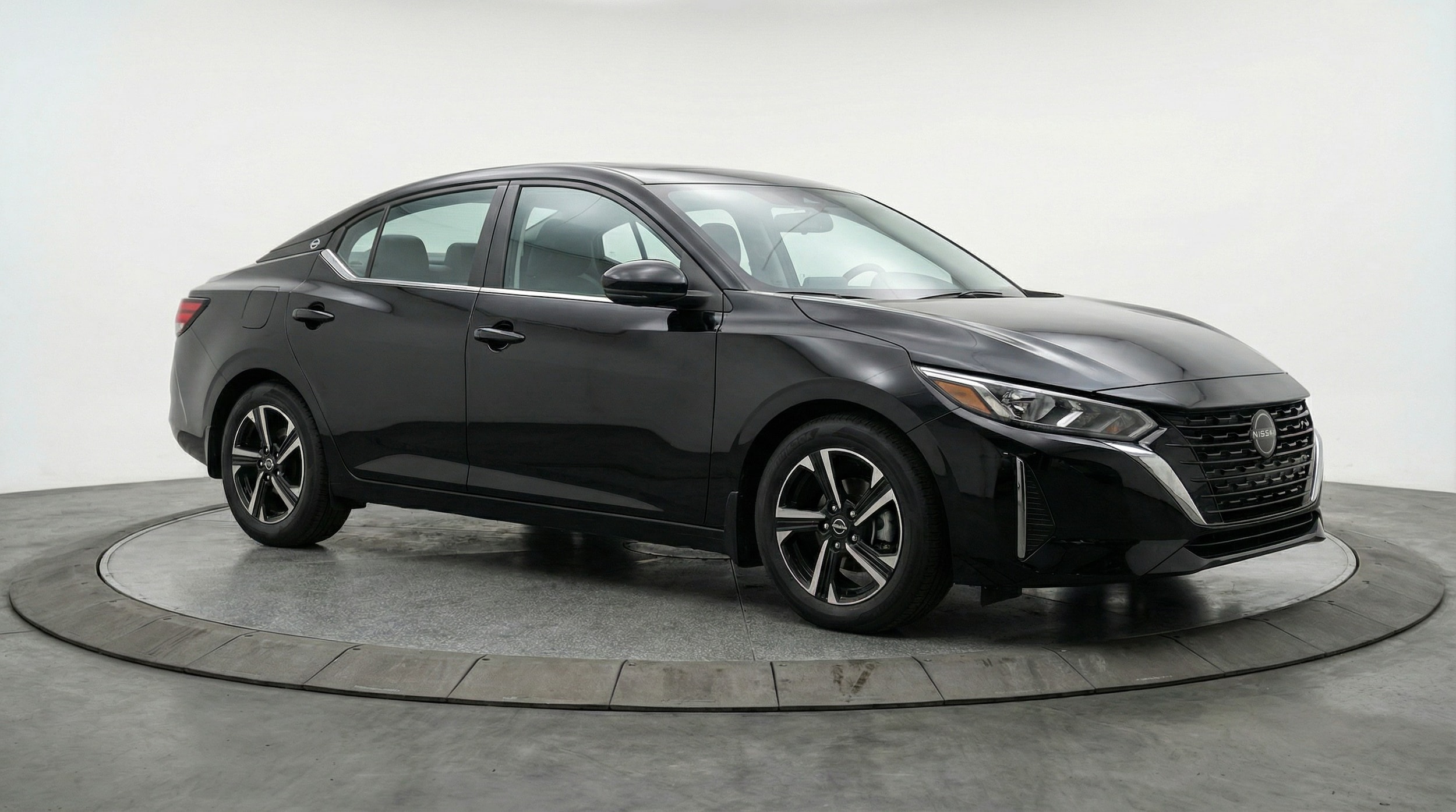 Thumbnail: 2025 Nissan Sentra - 1