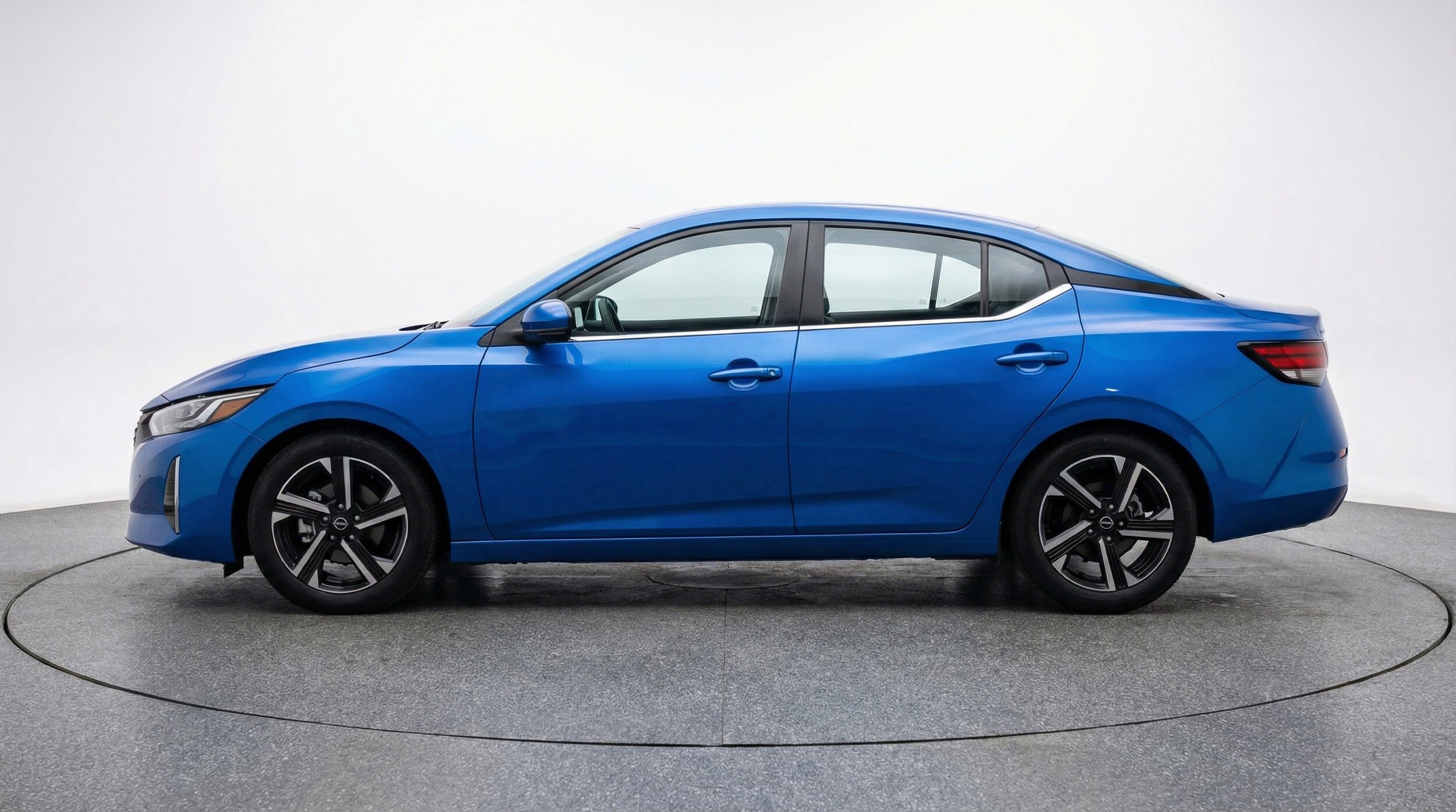 Thumbnail: 2025 Nissan Sentra - 4