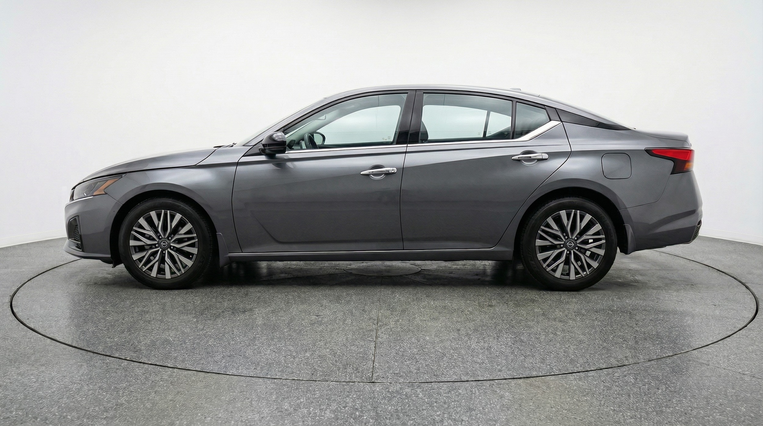 Thumbnail: 2025 Nissan Altima - 4