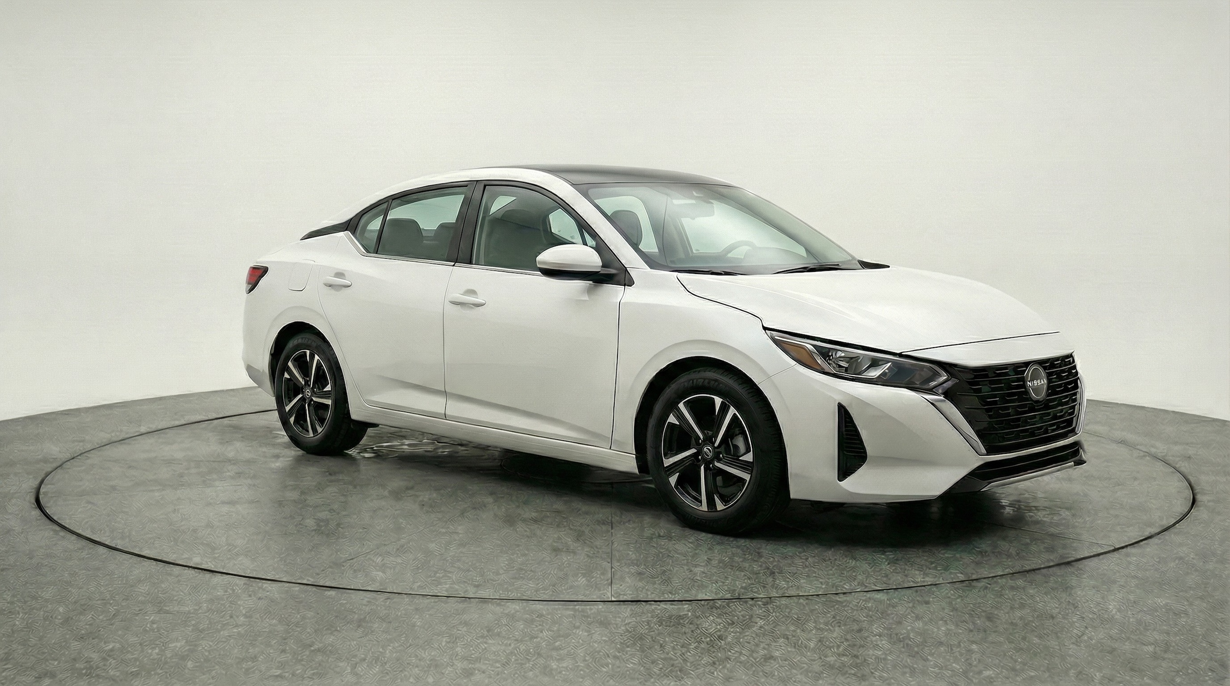 Thumbnail: 2025 Nissan Sentra - 1