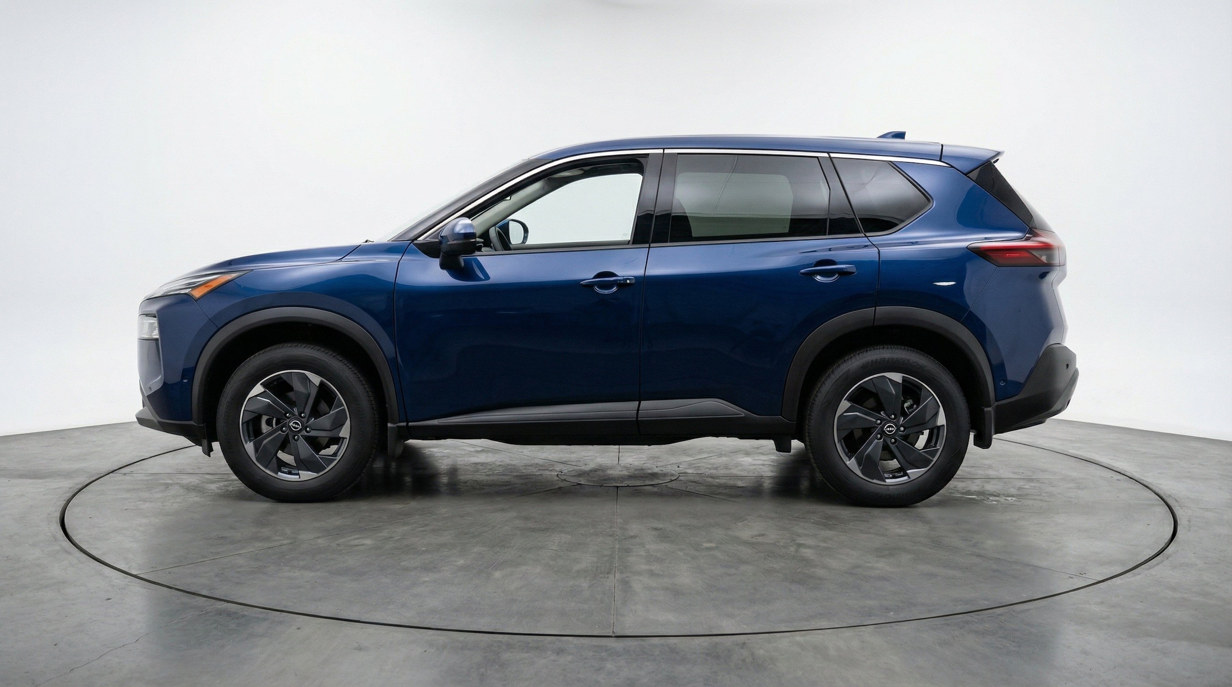 Thumbnail: 2026 Nissan Rogue - 5