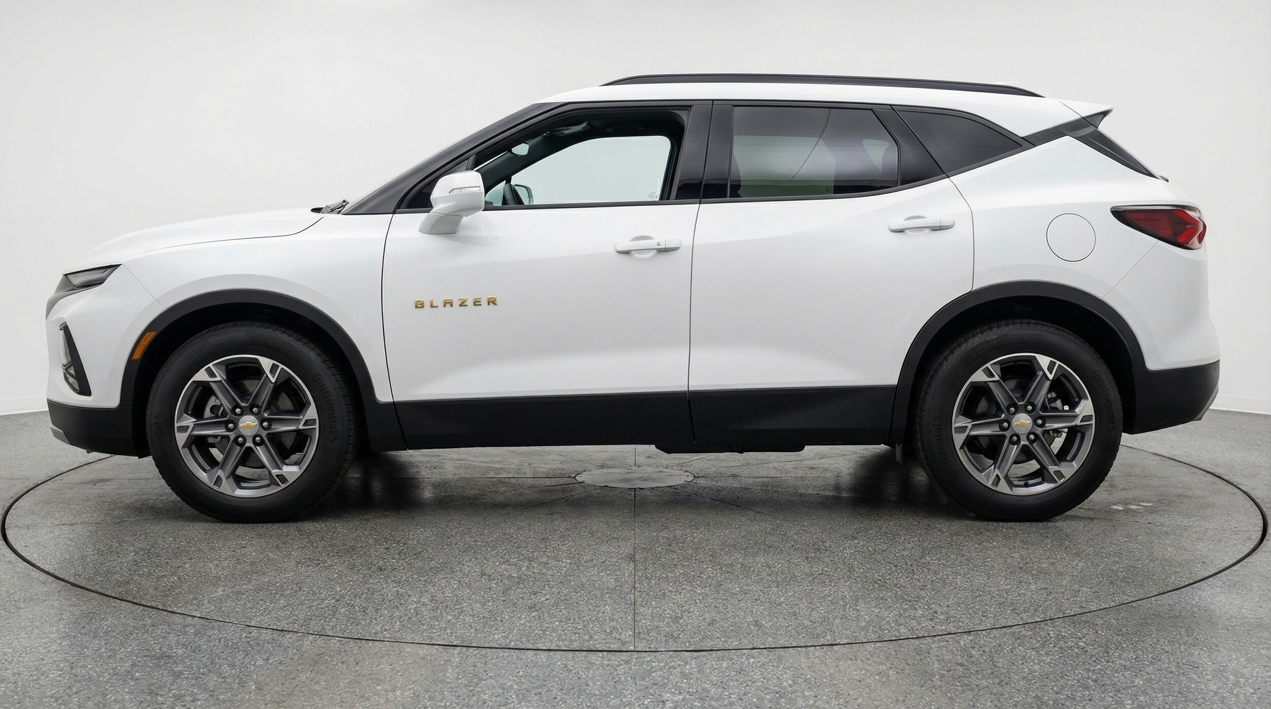 Thumbnail: 2025 Chevrolet Blazer - 4