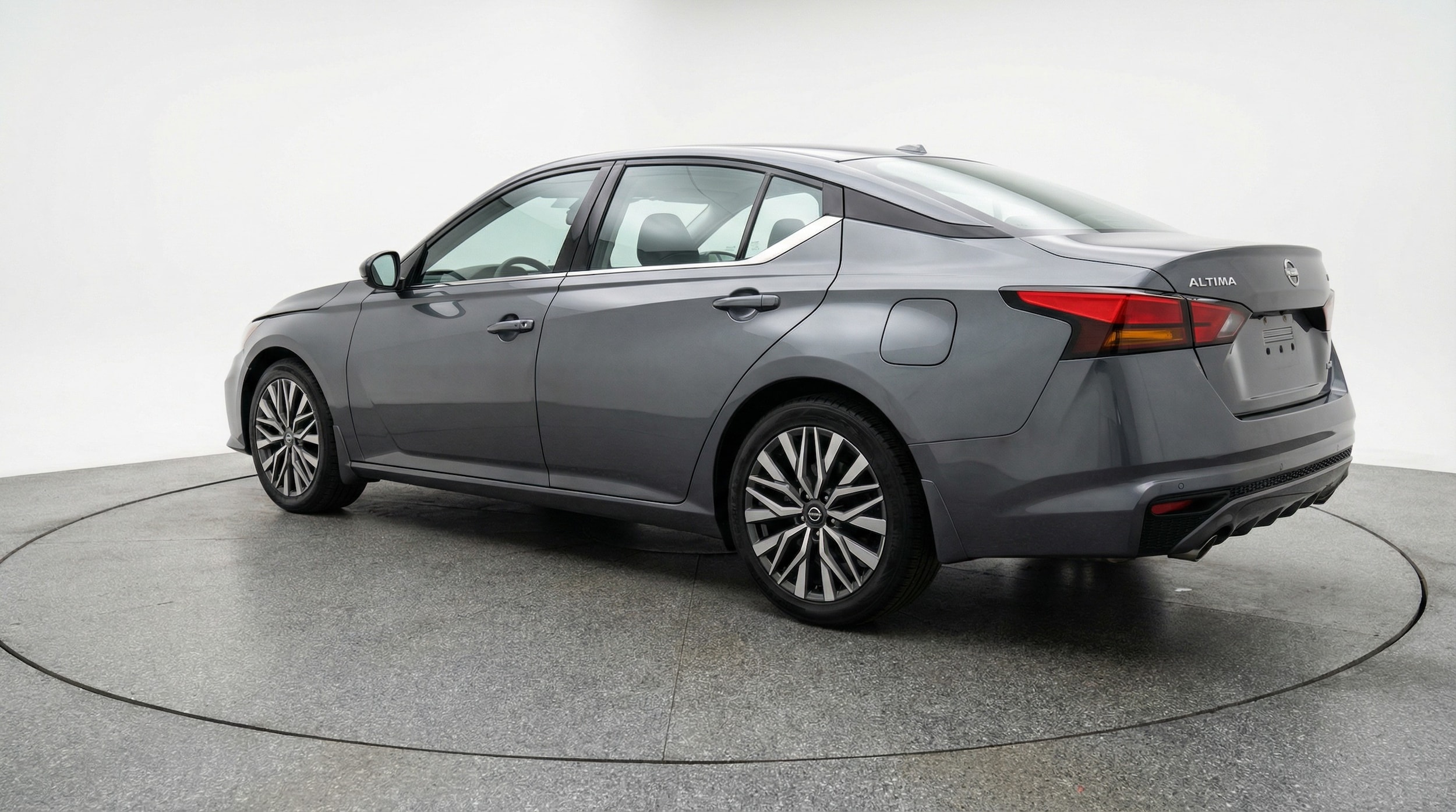 Thumbnail: 2025 Nissan Altima - 5