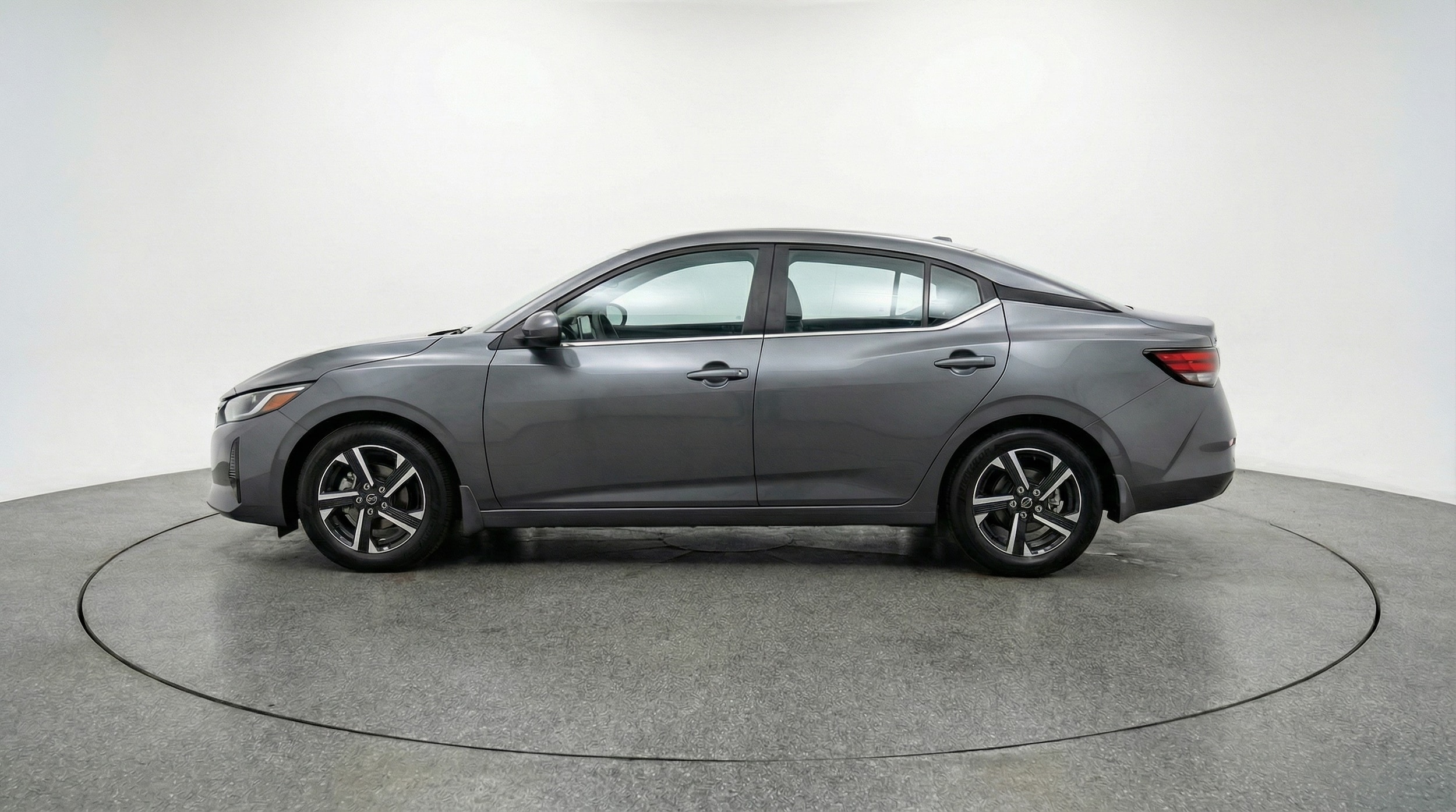 Thumbnail: 2025 Nissan Sentra - 4