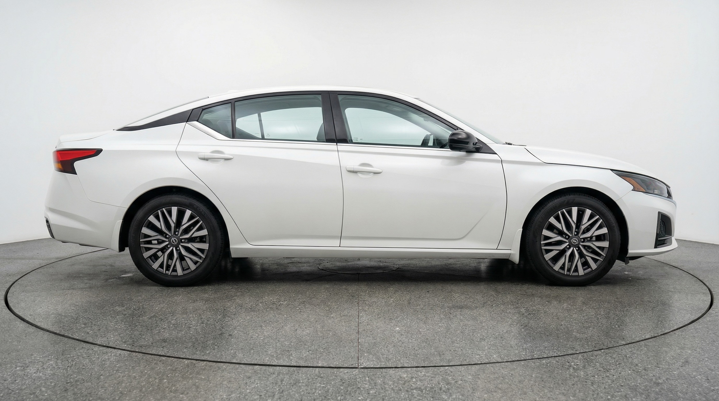 Thumbnail: 2025 Nissan Altima - 8