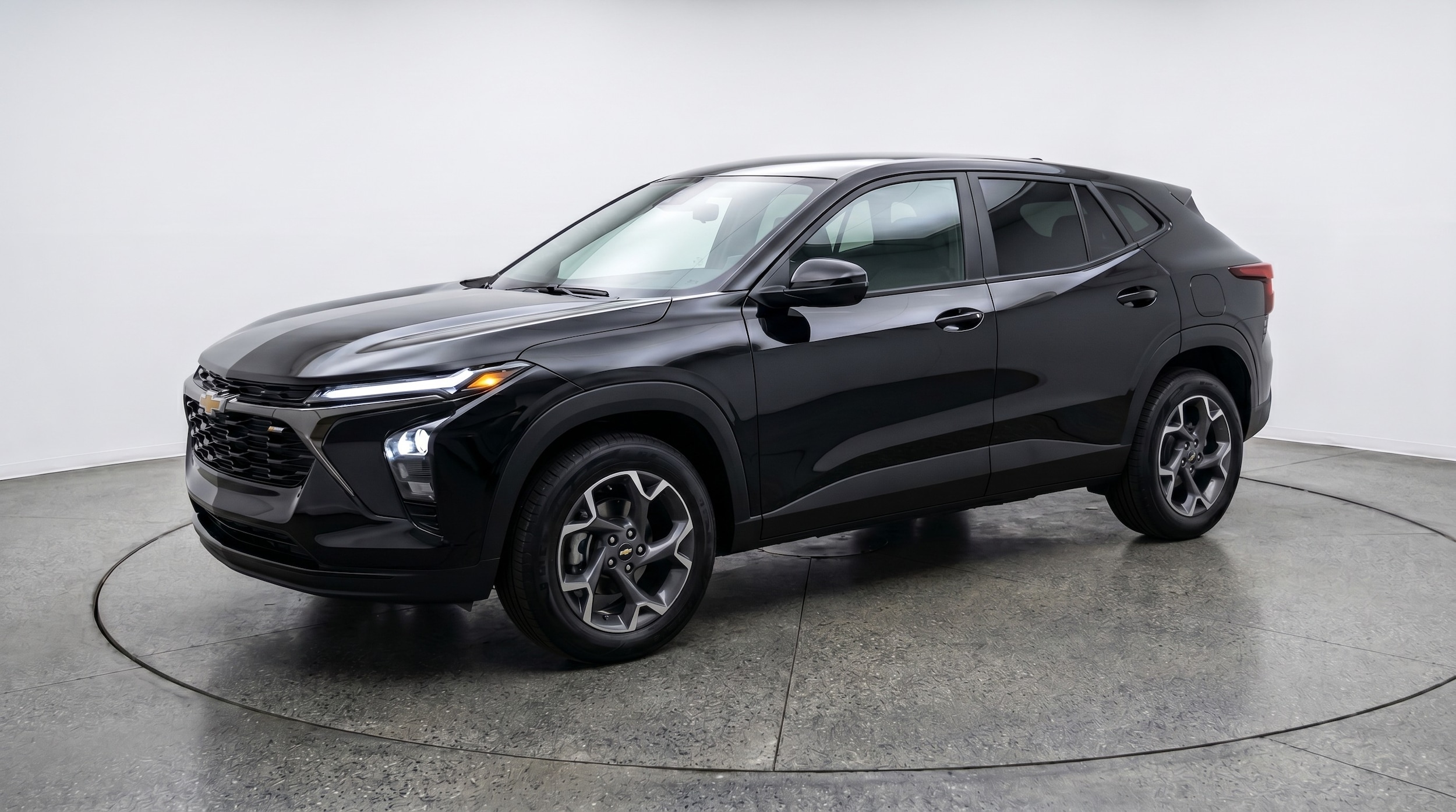 Thumbnail: 2025 Chevrolet Trax - 3