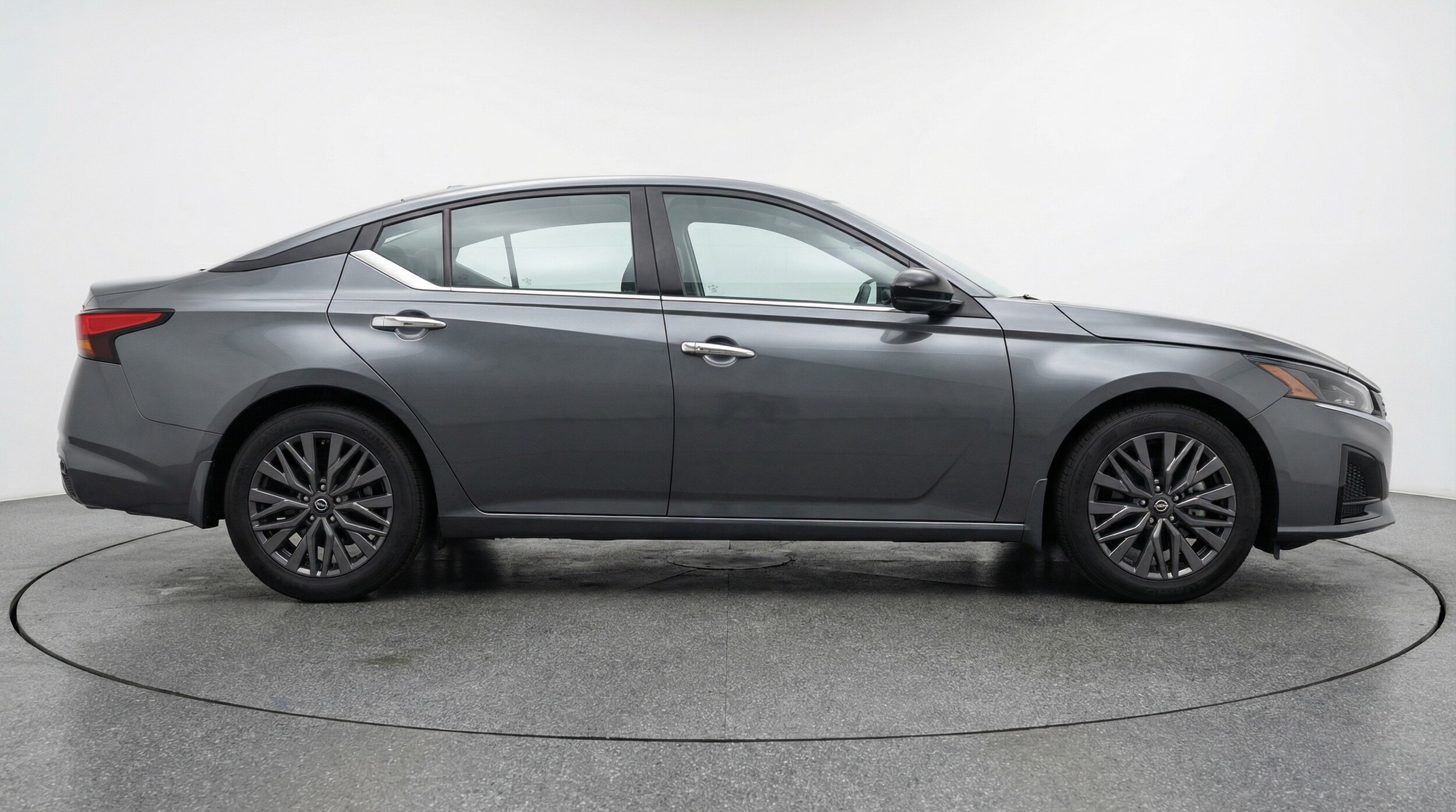 Thumbnail: 2025 Nissan Altima - 8