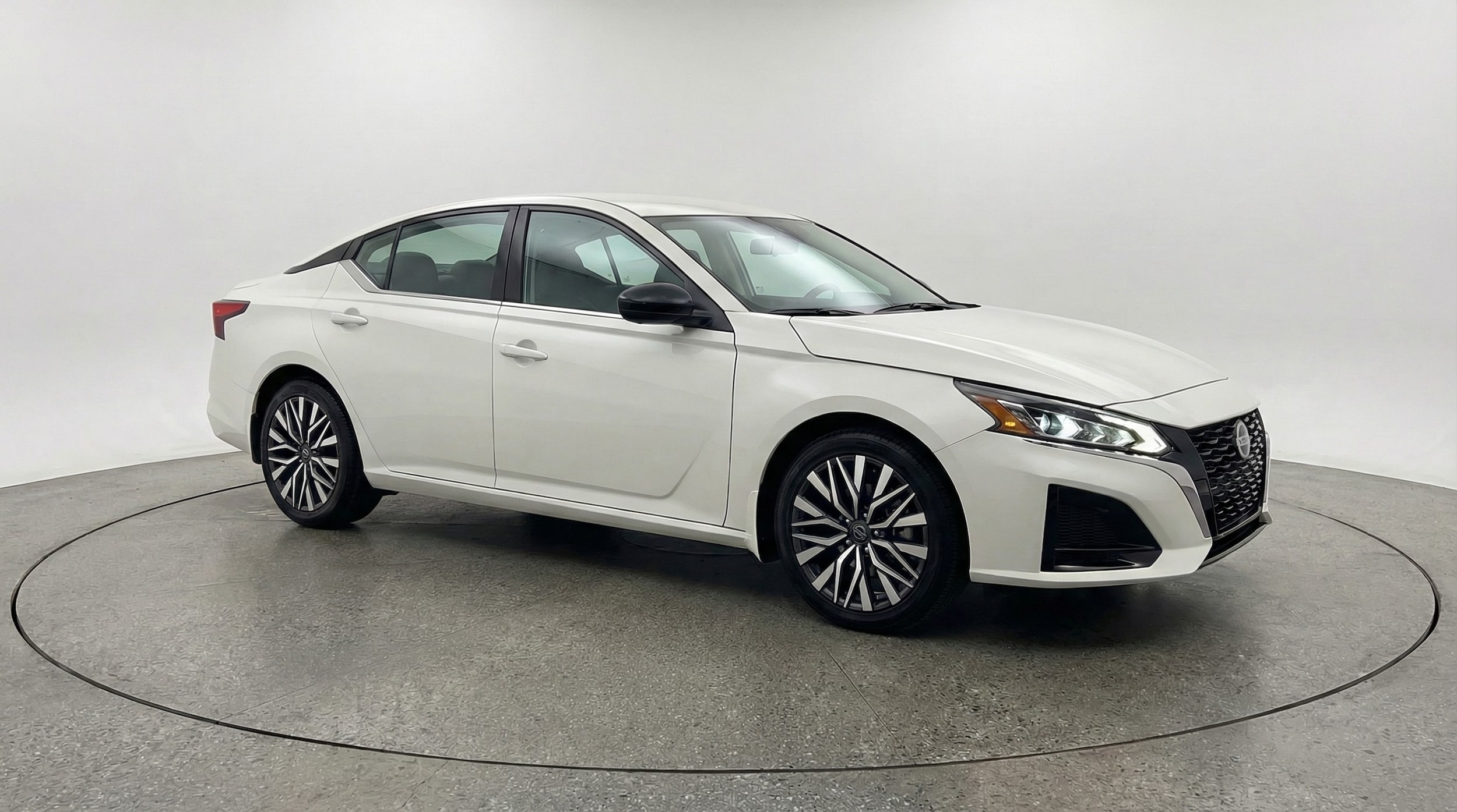 Thumbnail: 2025 Nissan Altima - 1