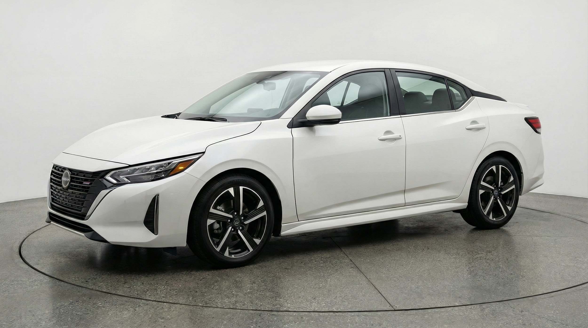 Thumbnail: 2025 Nissan Sentra - 3