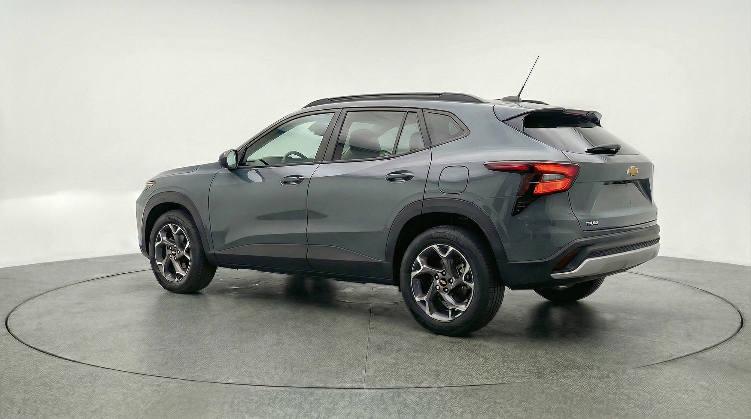 Thumbnail: 2025 Chevrolet Trax - 5