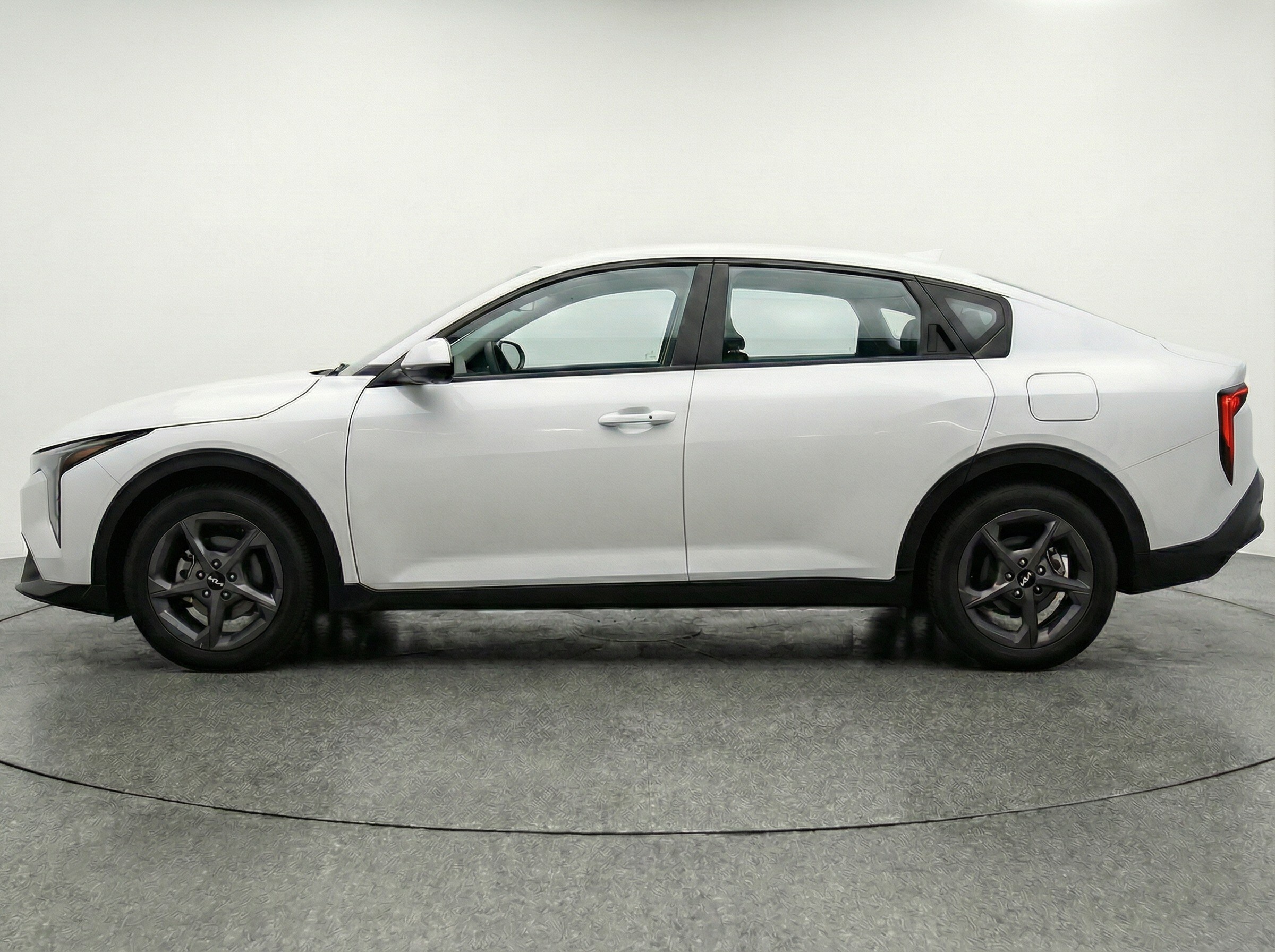 Thumbnail: 2025 Kia K4 - 4