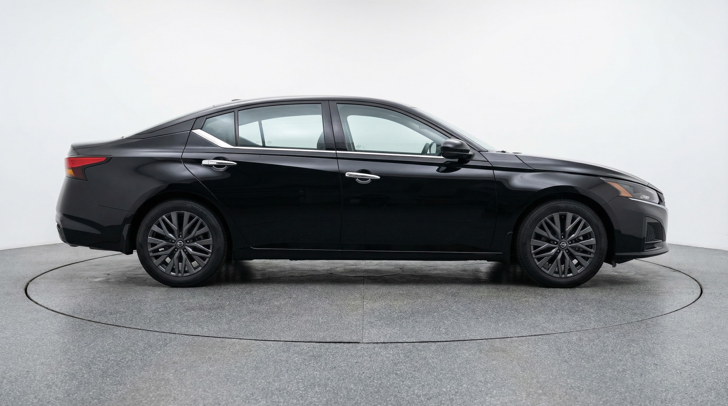 Thumbnail: 2025 Nissan Altima - 8