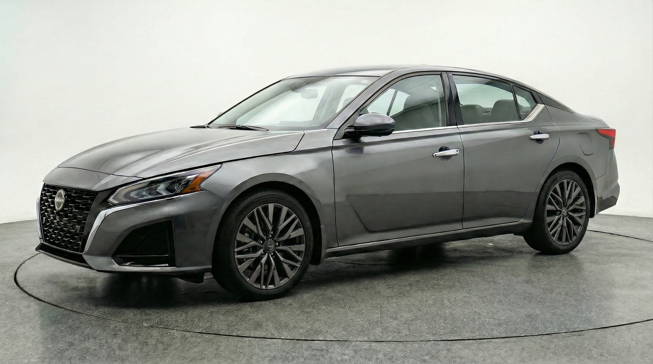 Thumbnail: 2025 Nissan Altima - 3