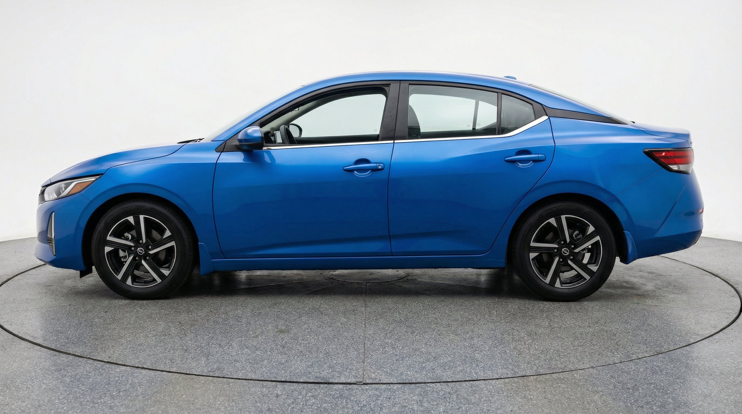 Thumbnail: 2025 Nissan Sentra - 5