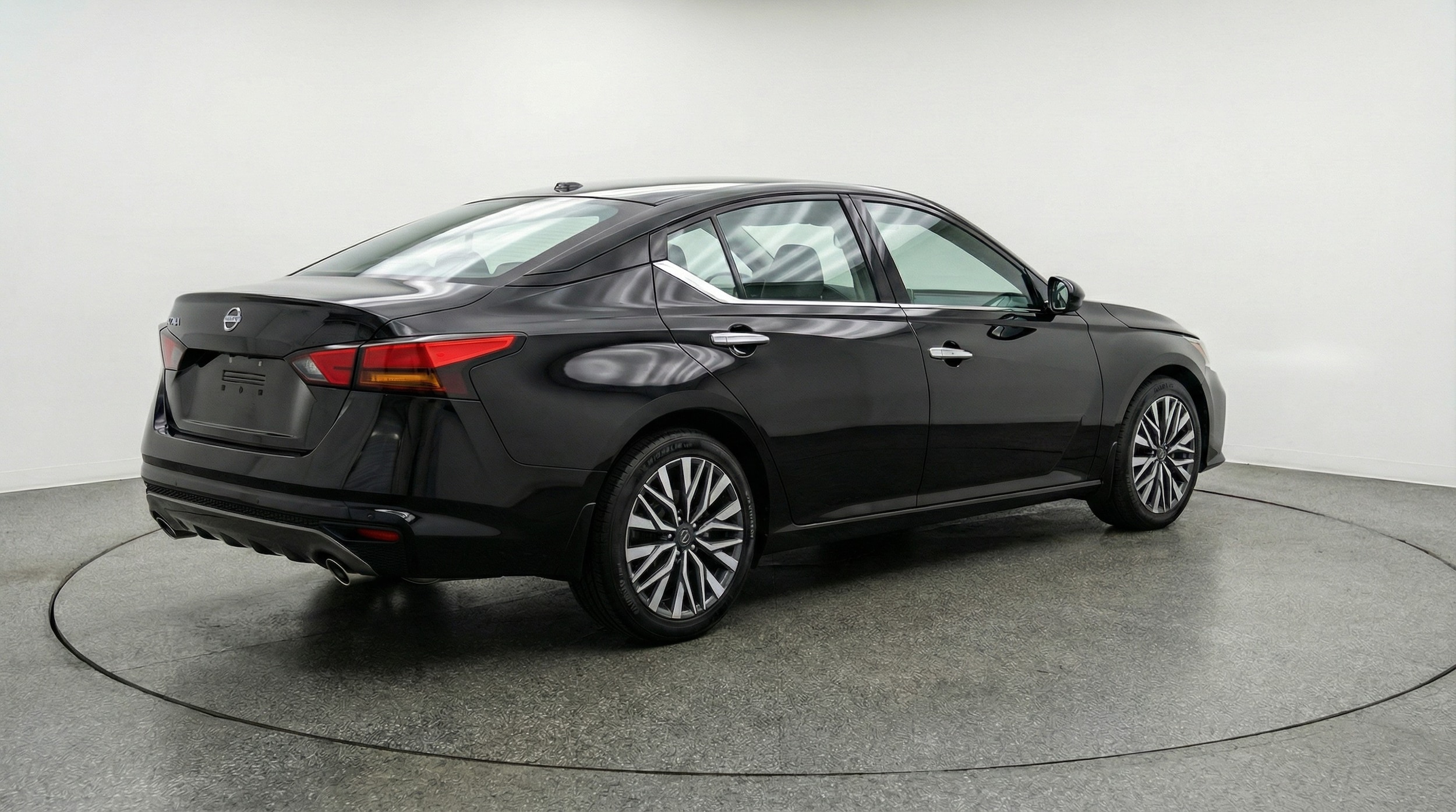 Thumbnail: 2025 Nissan Altima - 7