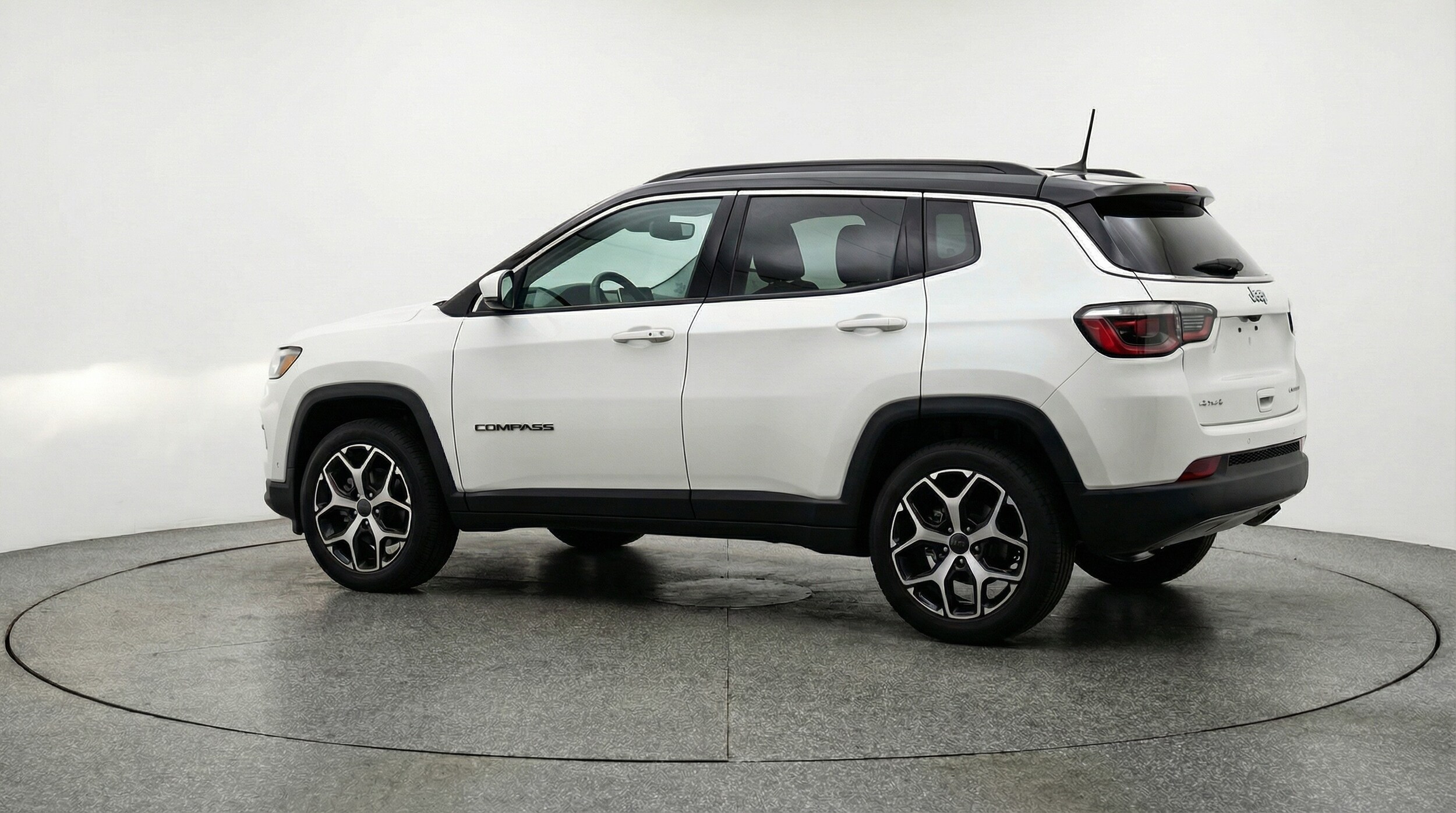 Thumbnail: 2025 Jeep Compass - 4