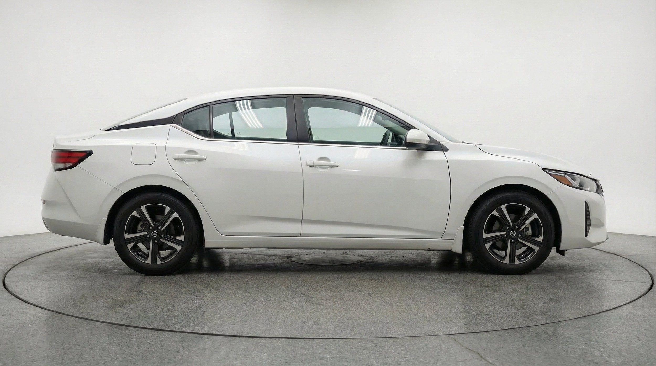 Thumbnail: 2025 Nissan Sentra - 11