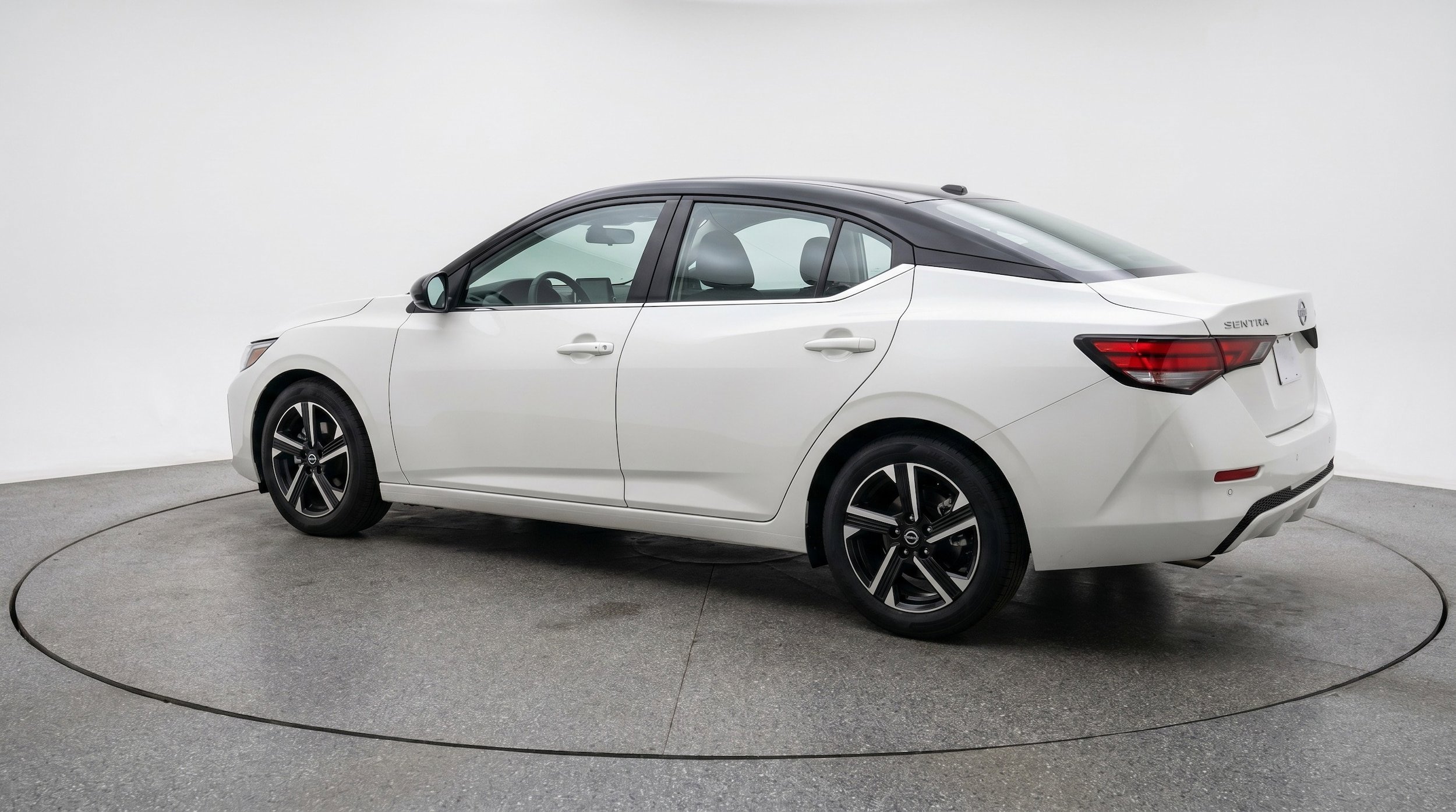 Thumbnail: 2025 Nissan Sentra - 5