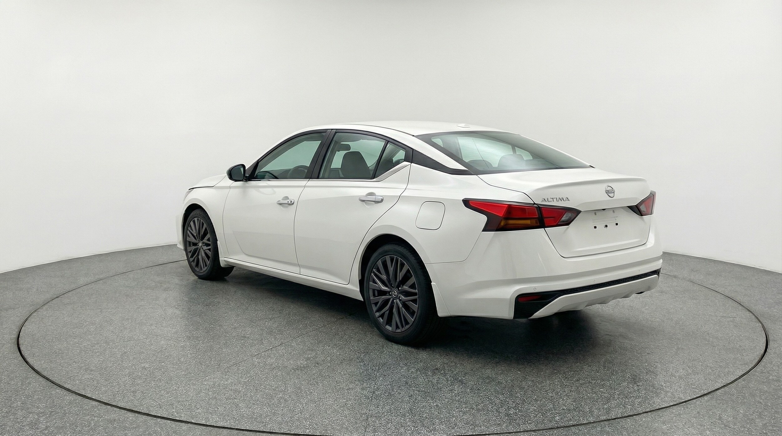 Thumbnail: 2025 Nissan Altima - 5