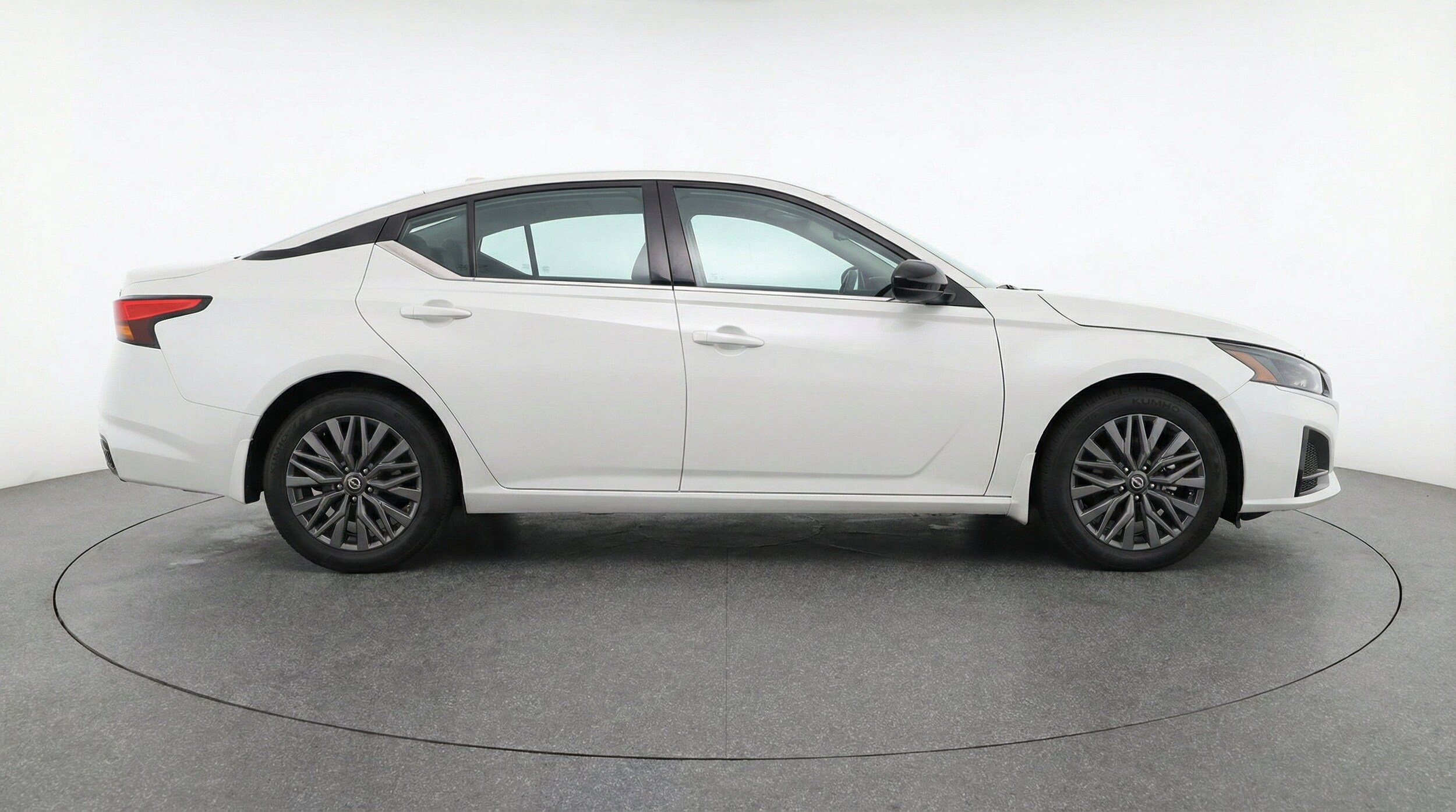 Thumbnail: 2025 Nissan Altima - 10