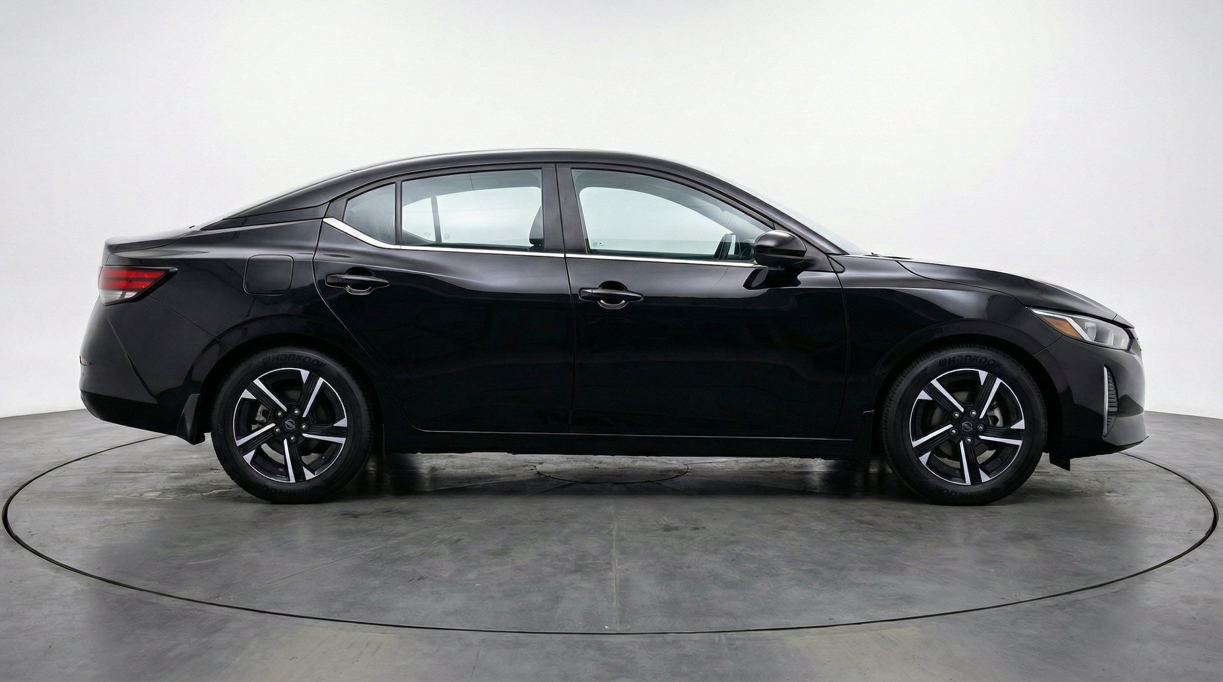 Thumbnail: 2025 Nissan Sentra - 11