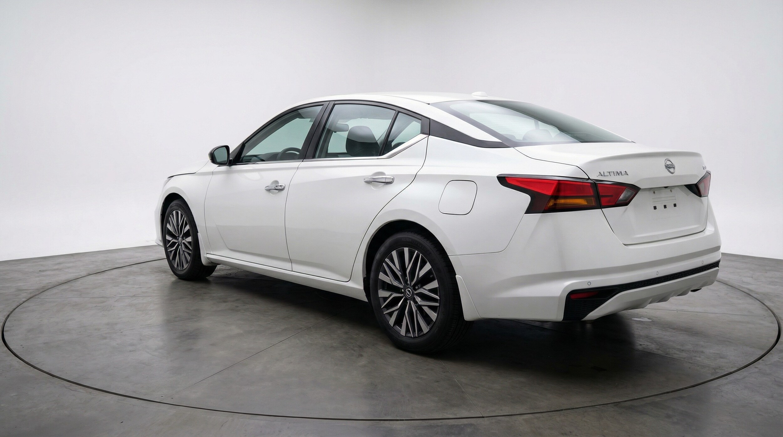 Thumbnail: 2025 Nissan Altima - 5