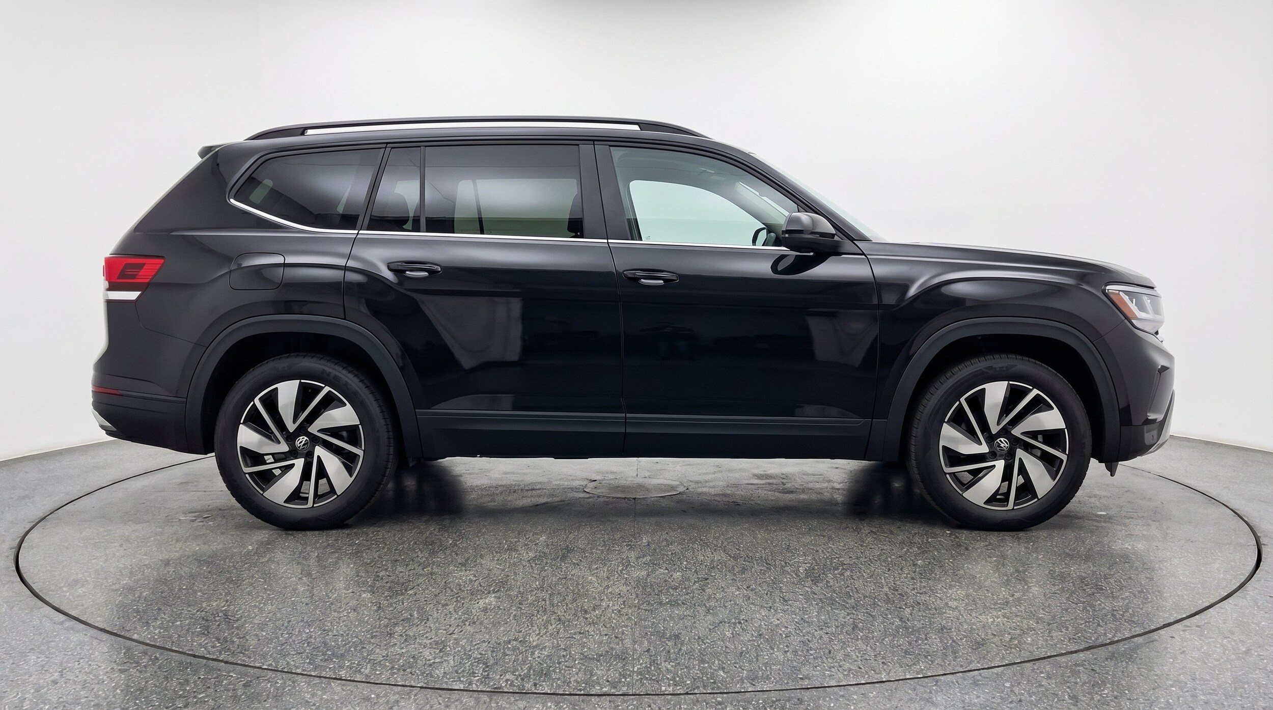 Thumbnail: 2026 Volkswagen Atlas - 11