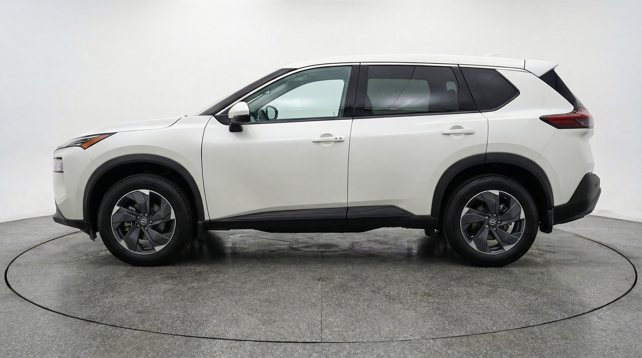 Thumbnail: 2025 Nissan Rogue - 4