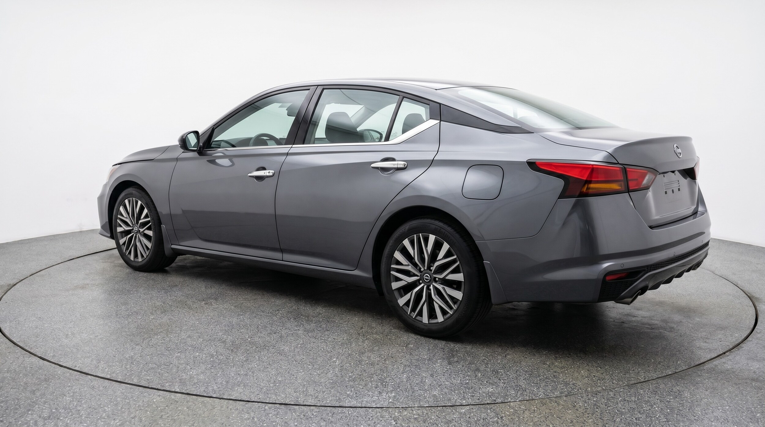 Thumbnail: 2025 Nissan Altima - 5