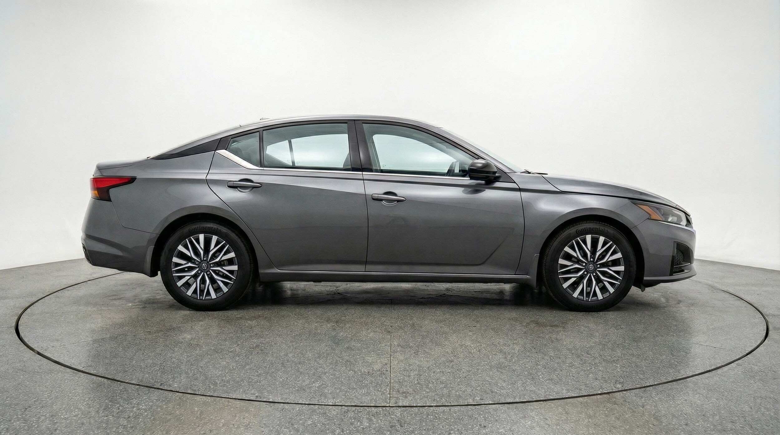 Thumbnail: 2025 Nissan Altima - 8