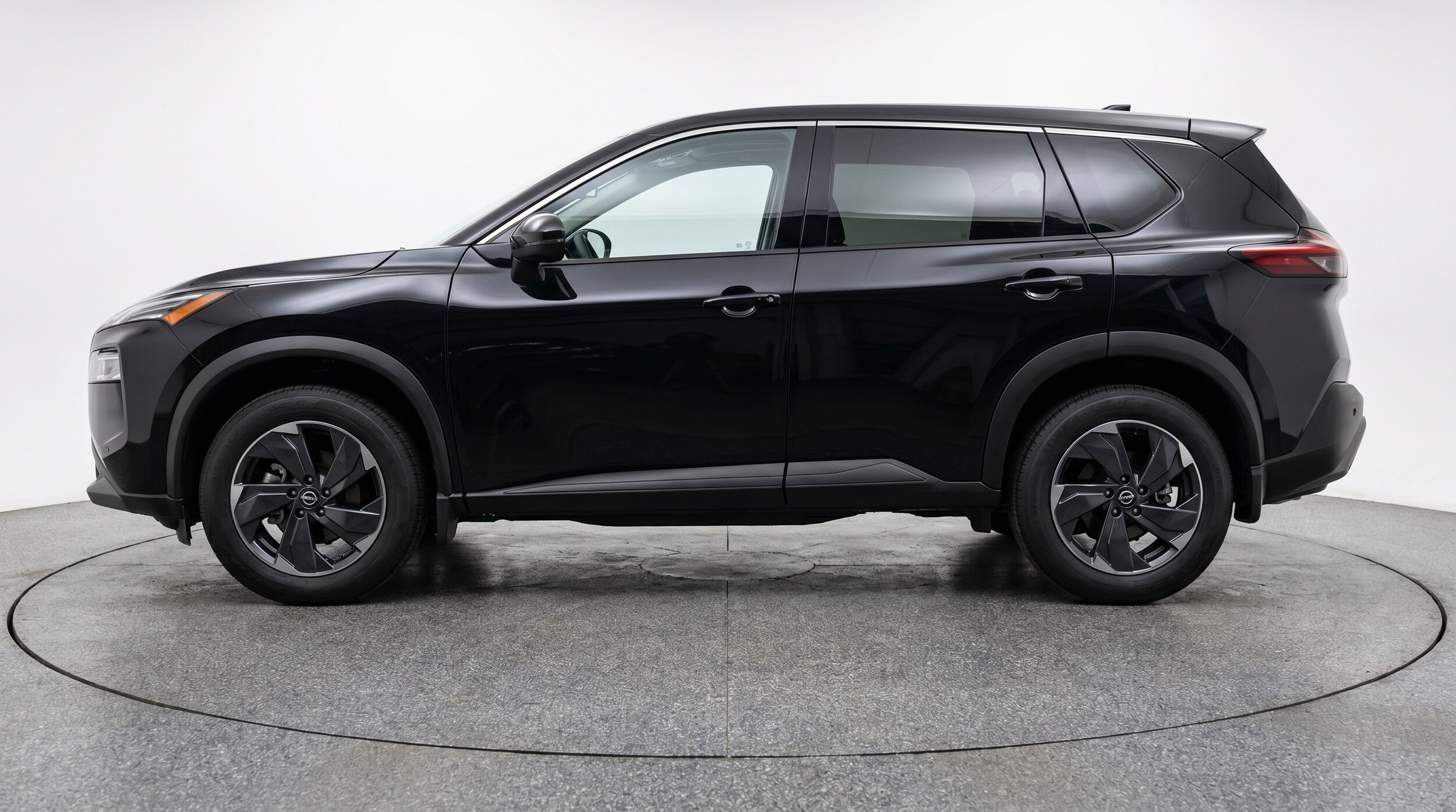 Thumbnail: 2025 Nissan Rogue - 4