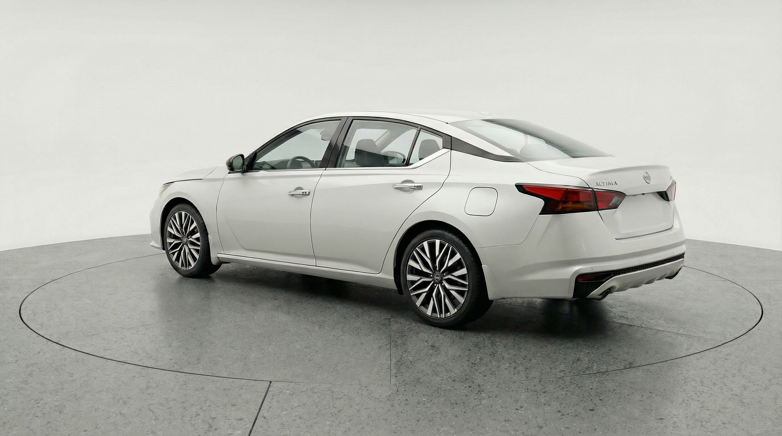 Thumbnail: 2025 Nissan Altima - 5