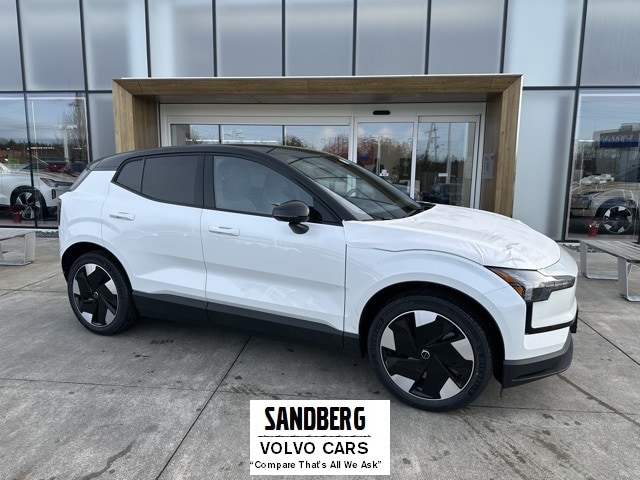 2026 Volvo EX30 Plus's photo