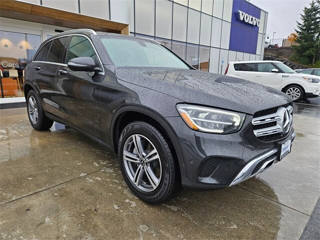 2021 Mercedes Benz GLC 300 photo 2