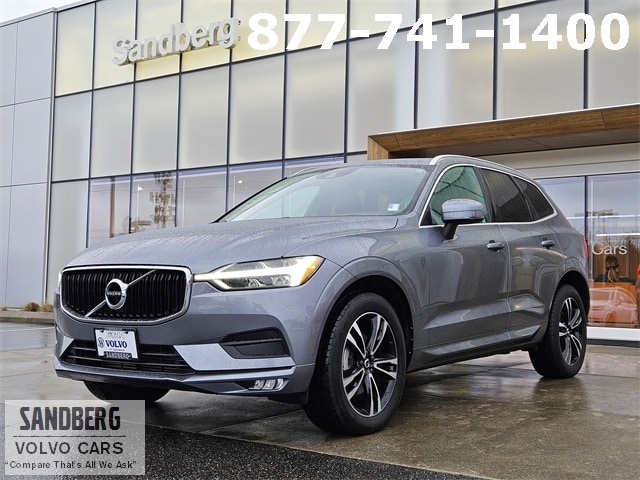 2021 Volvo XC60 Momentum's photo