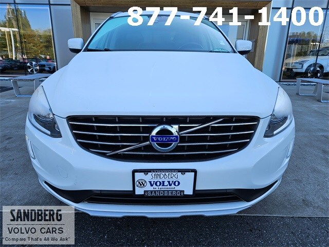 2016 Volvo XC60 T5 Drive-E Premier photo 2