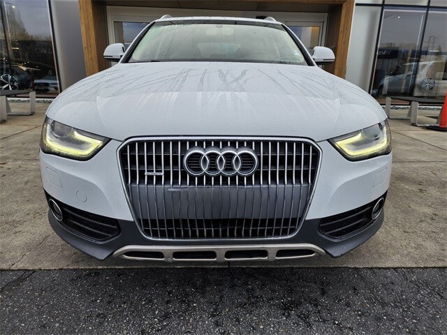 2013 Audi A4 Allroad Quattro Prestige photo 2