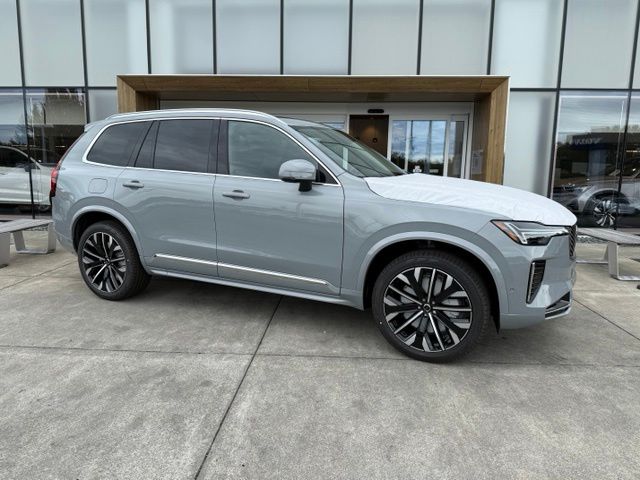 2026 Volvo XC90 Plus