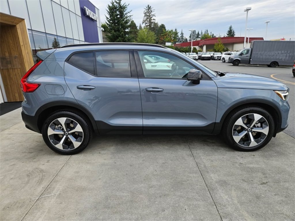 Certified 2023 Volvo XC40 B5 AWD Plus Dark SUV