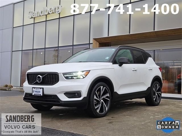 2021 Volvo XC40 R-Design's photo